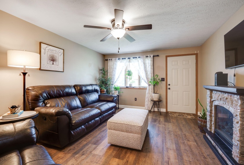 6-web-or-mls-4212-midfield-st