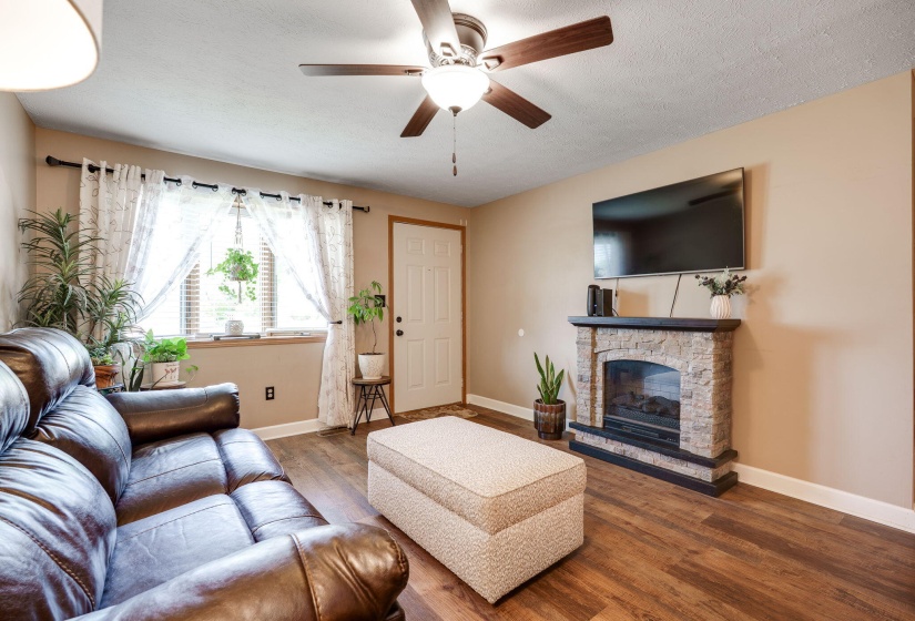 7-web-or-mls-4212-midfield-st