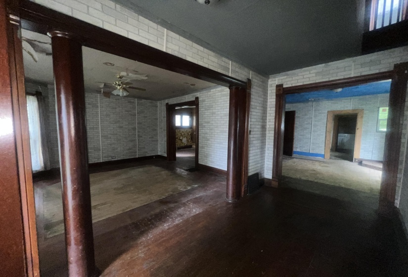Foyer/Entry