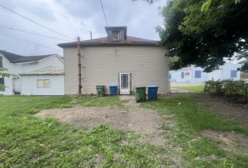Garage/Outbuilding Rear