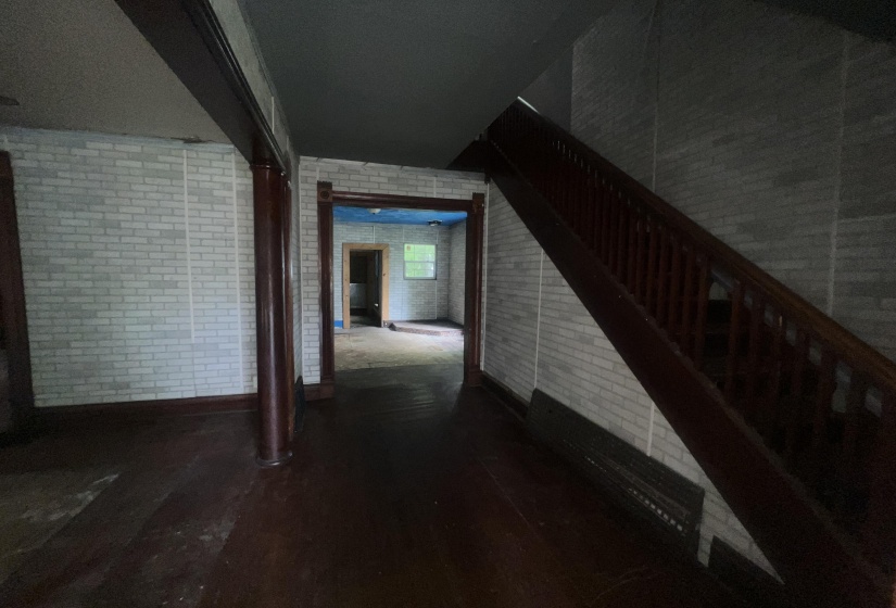 Foyer/Entry