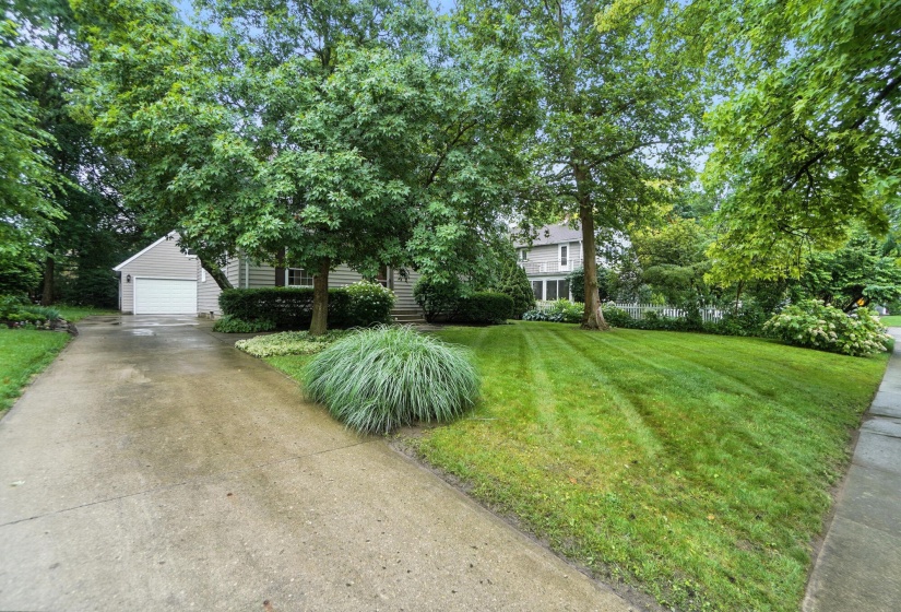 1806 Audubon Park Drive