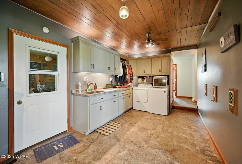 12505 Bloomlock Road, Delphos, Ohio, 4 Bedrooms Bedrooms, ,2 BathroomsBathrooms,Residential,For Sale,Bloomlock,307394