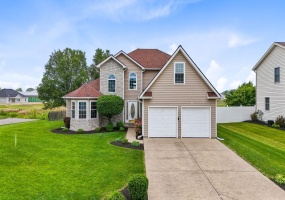 170 Fox Harbor Drive, Troy, Ohio 45373, 4 Bedrooms Bedrooms, ,2 BathroomsBathrooms,Residential,For Sale,Fox Harbor,1039518
