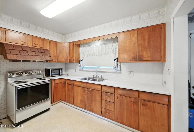 504 Dale Drive, Lima, Ohio, 3 Bedrooms Bedrooms, ,1 BathroomBathrooms,Residential,For Sale,Dale,307442