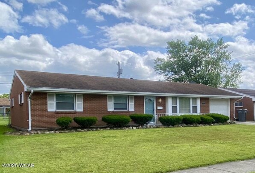 613 Meadowbrook Drive, Lima, Ohio, 3 Bedrooms Bedrooms, ,1 BathroomBathrooms,Residential,For Sale,Meadowbrook,307444