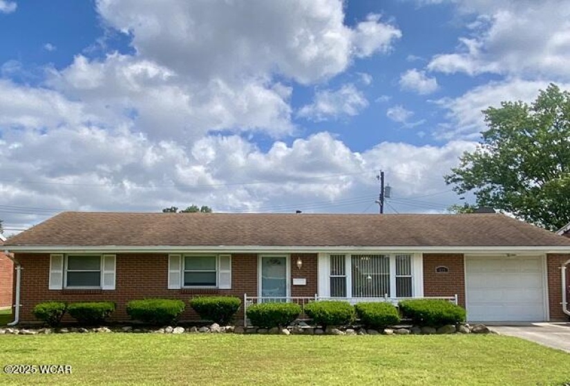 613 Meadowbrook Drive, Lima, Ohio, 3 Bedrooms Bedrooms, ,1 BathroomBathrooms,Residential,For Sale,Meadowbrook,307444