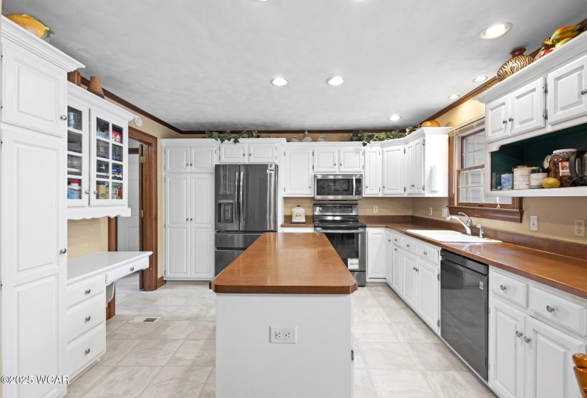 4875 Wenatchi Trail, Lima, Ohio, 5 Bedrooms Bedrooms, ,4 BathroomsBathrooms,Residential,For Sale,Wenatchi,307447