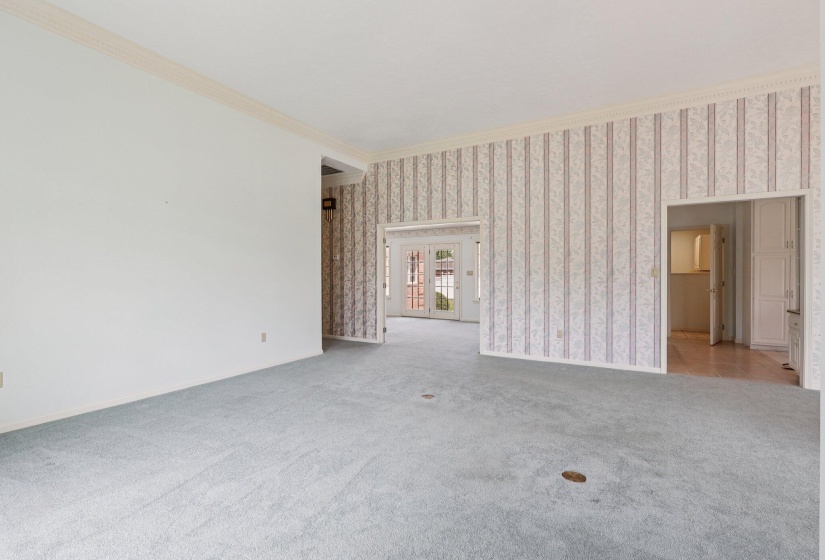 12-web-or-mls-Circle Dr-2006-012