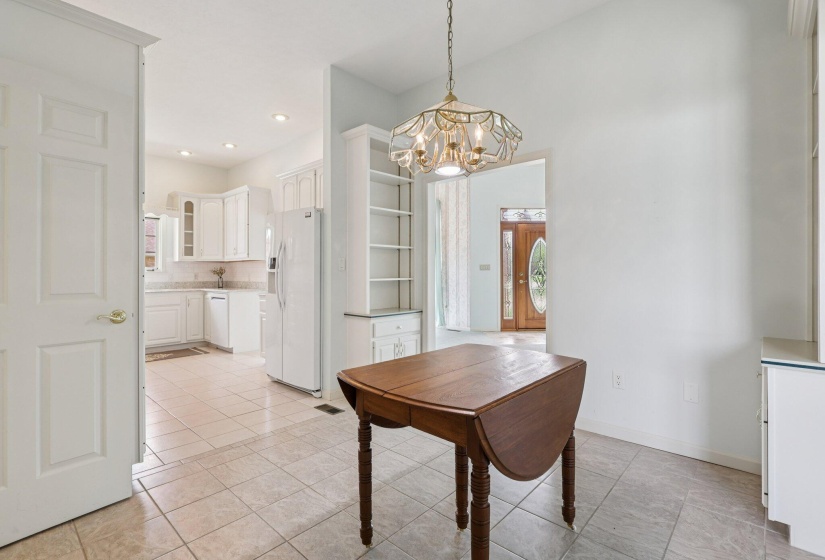 24-web-or-mls-Circle Dr-2006-024
