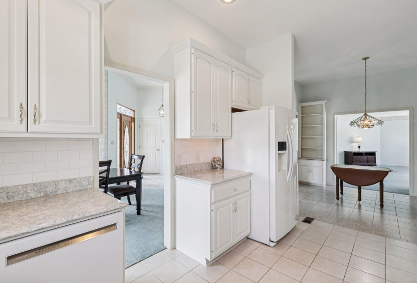 22-web-or-mls-Circle Dr-2006-022