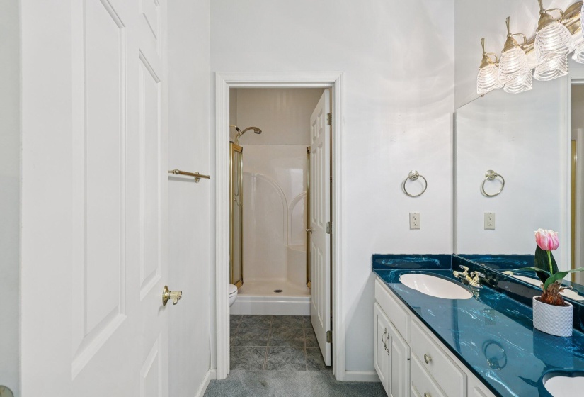 35-web-or-mls-Circle Dr-2006-035