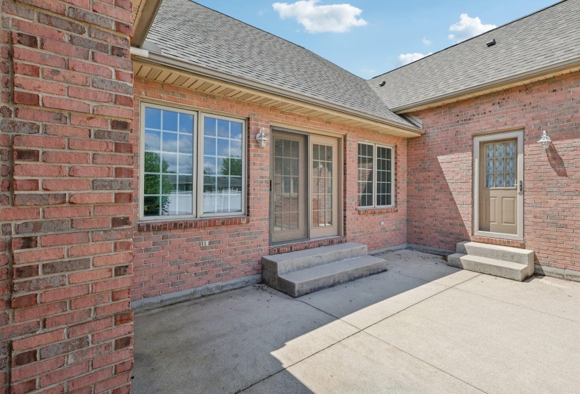 46-web-or-mls-Circle Dr-2006-046
