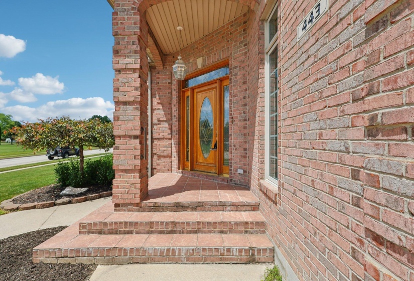 4-web-or-mls-Circle Dr-2006-004