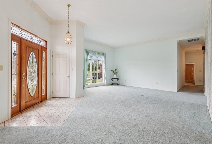7-web-or-mls-Circle Dr-2006-007