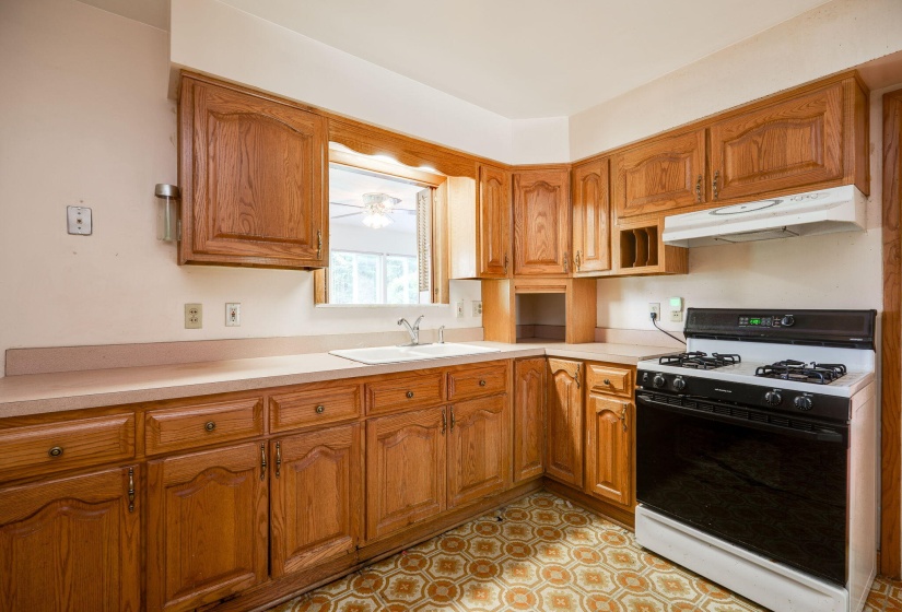 12-web-or-mls-524-rosewood-ave