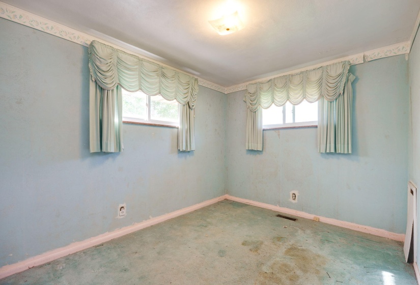 26-web-or-mls-524-rosewood-ave
