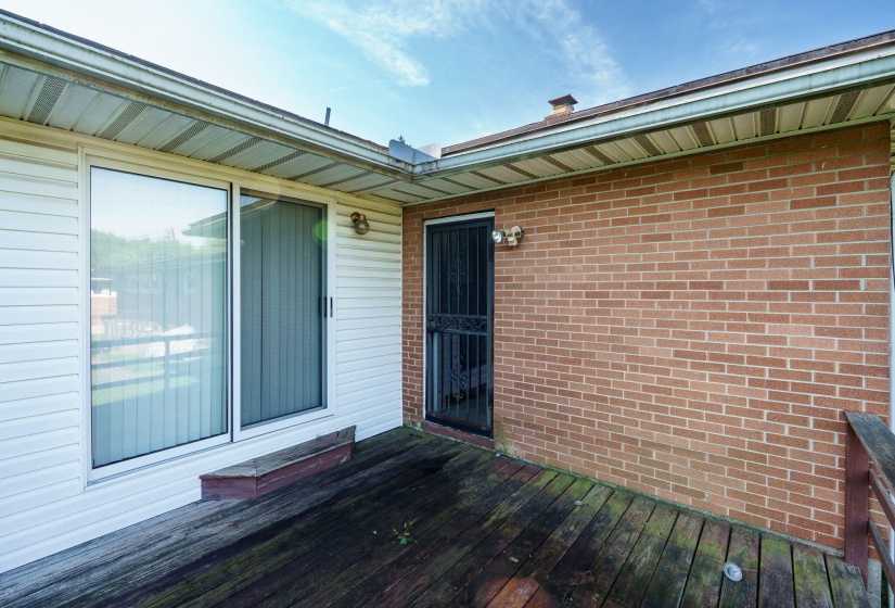 41-web-or-mls-524-rosewood-ave