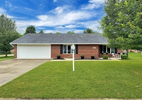 606 Dorothy Moore Avenue, Urbana, Ohio 43078, 2 Bedrooms Bedrooms, ,2 BathroomsBathrooms,Residential,For Sale,Dorothy Moore,1039543