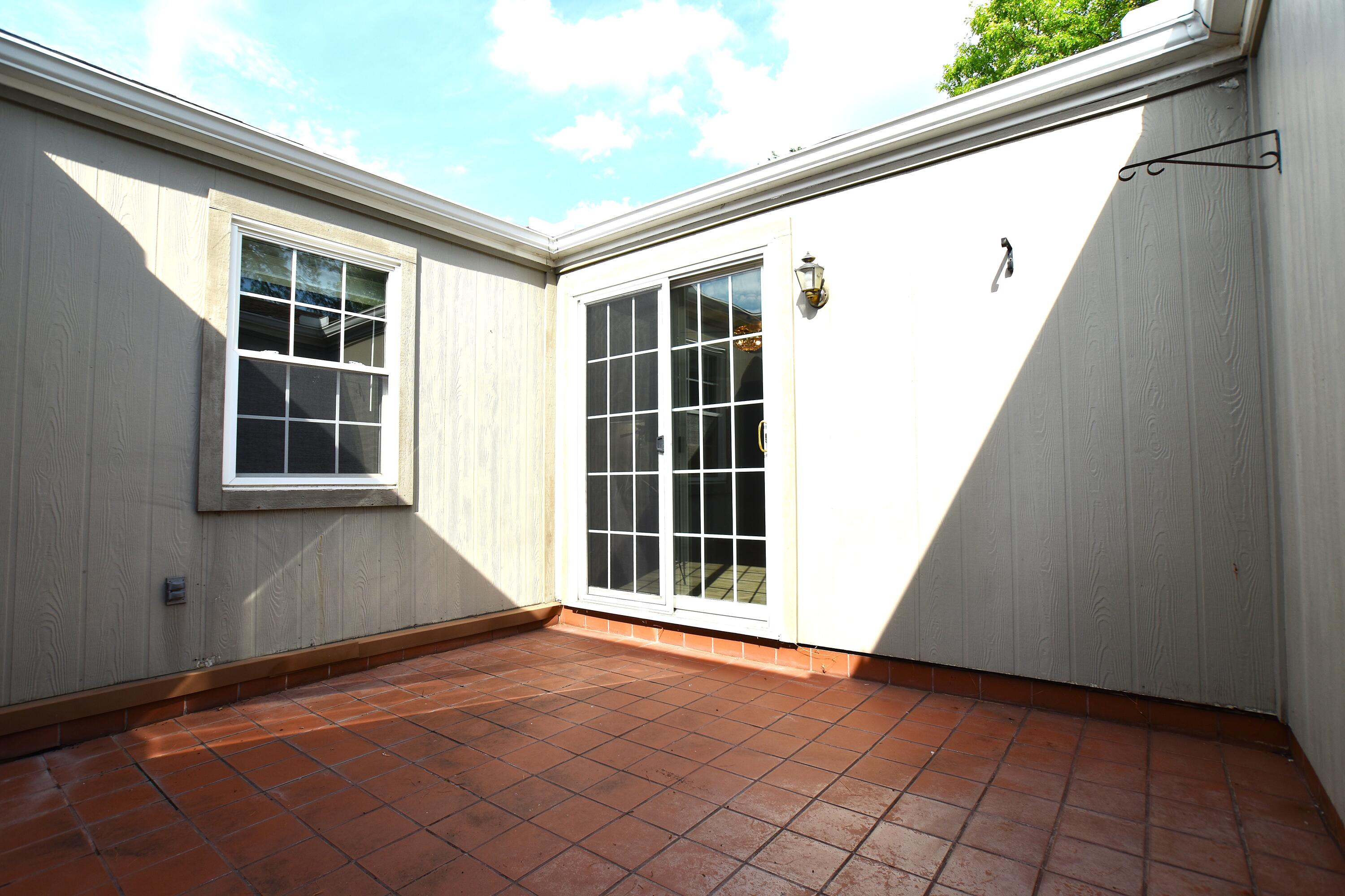 8713 Washington Colony Drive, Dayton, Ohio 45458