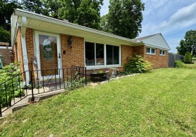 1805 Timberline Trail, Springfield, Ohio 45503, 3 Bedrooms Bedrooms, ,2 BathroomsBathrooms,Residential,For Sale,Timberline,1039547
