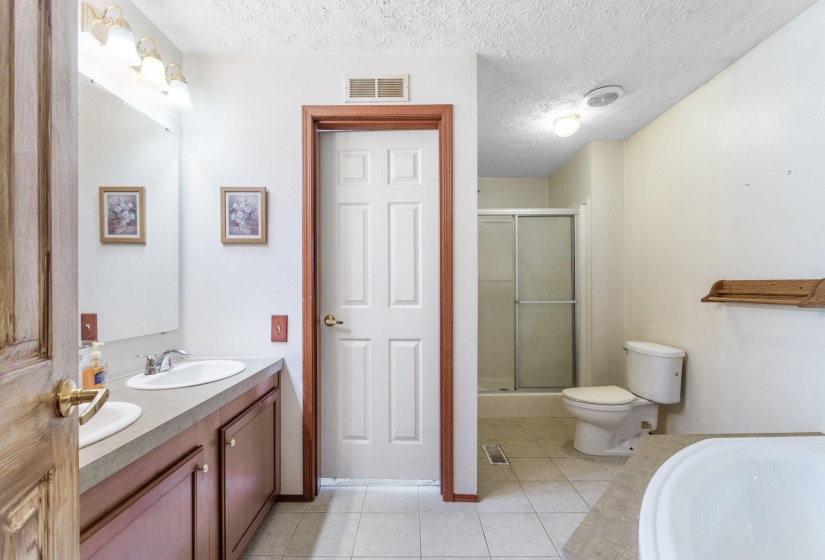 117 abbey (Interior)-22