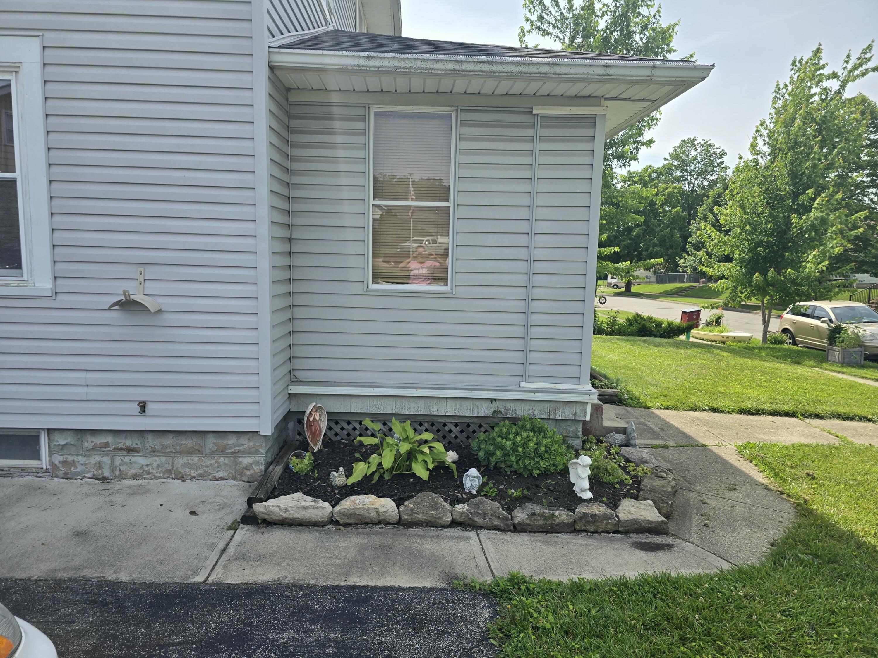 833 Southern Avenue, Springfield, Ohio 45505