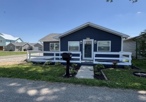 7824 Maple Street, Russells Point, Ohio 43348, 2 Bedrooms Bedrooms, ,1 BathroomBathrooms,Residential,For Sale,Maple,1039562