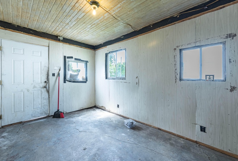 1322 Linden-9
