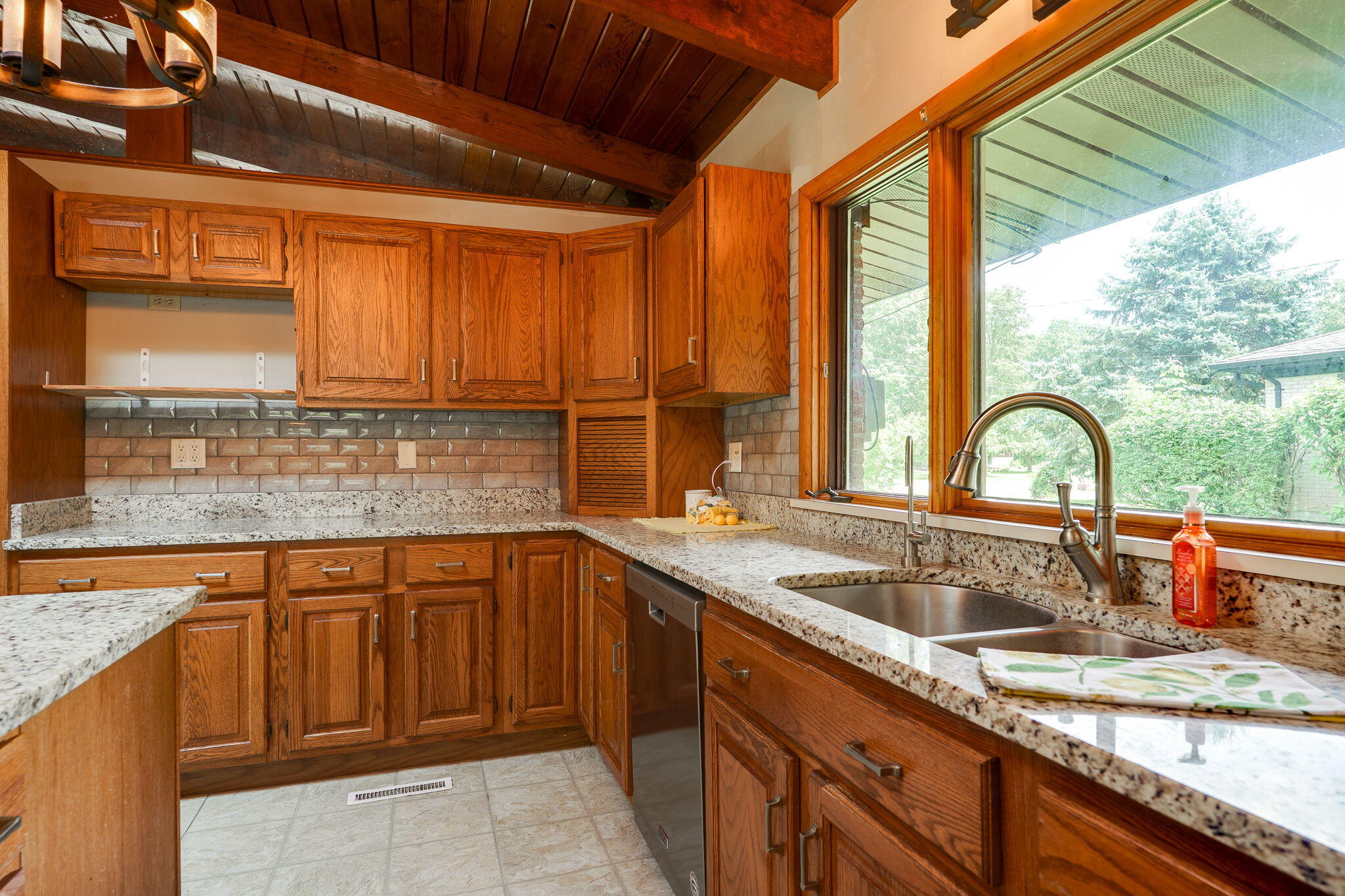 761 Dorchester Drive, Springfield, Ohio 45506