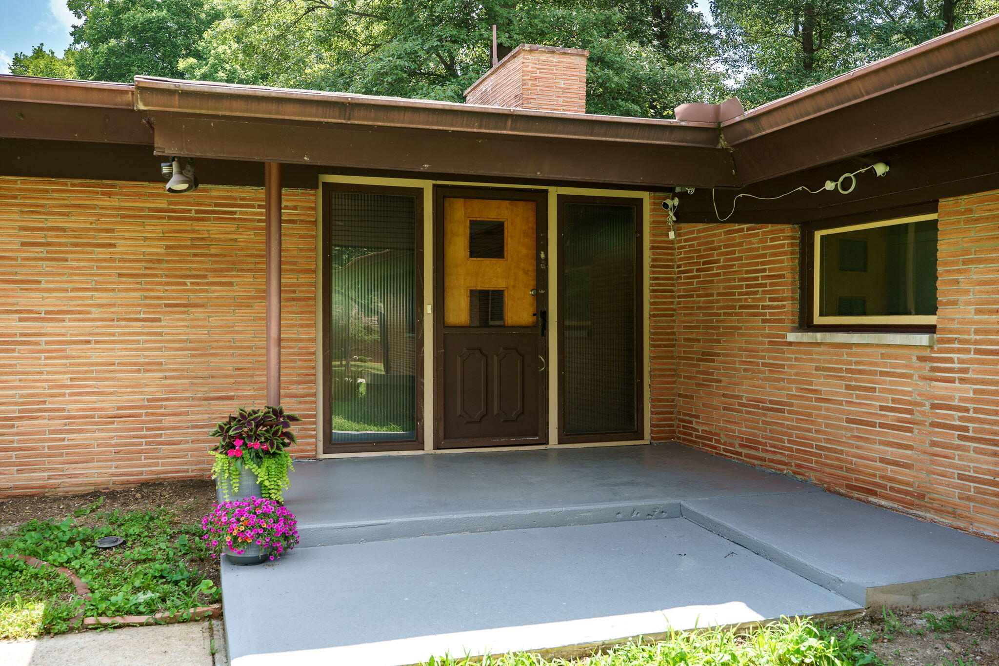 761 Dorchester Drive, Springfield, Ohio 45506