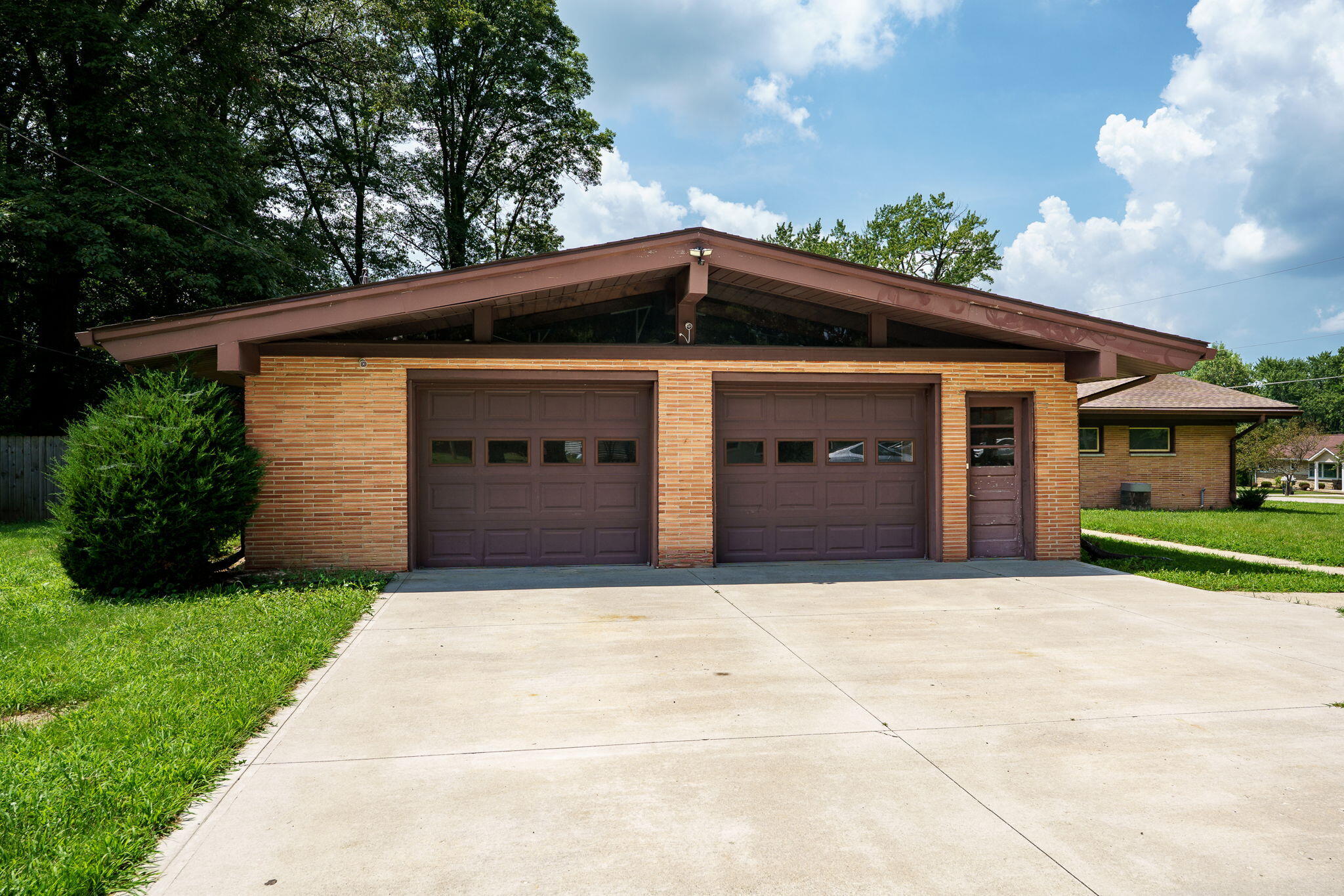 761 Dorchester Drive, Springfield, Ohio 45506