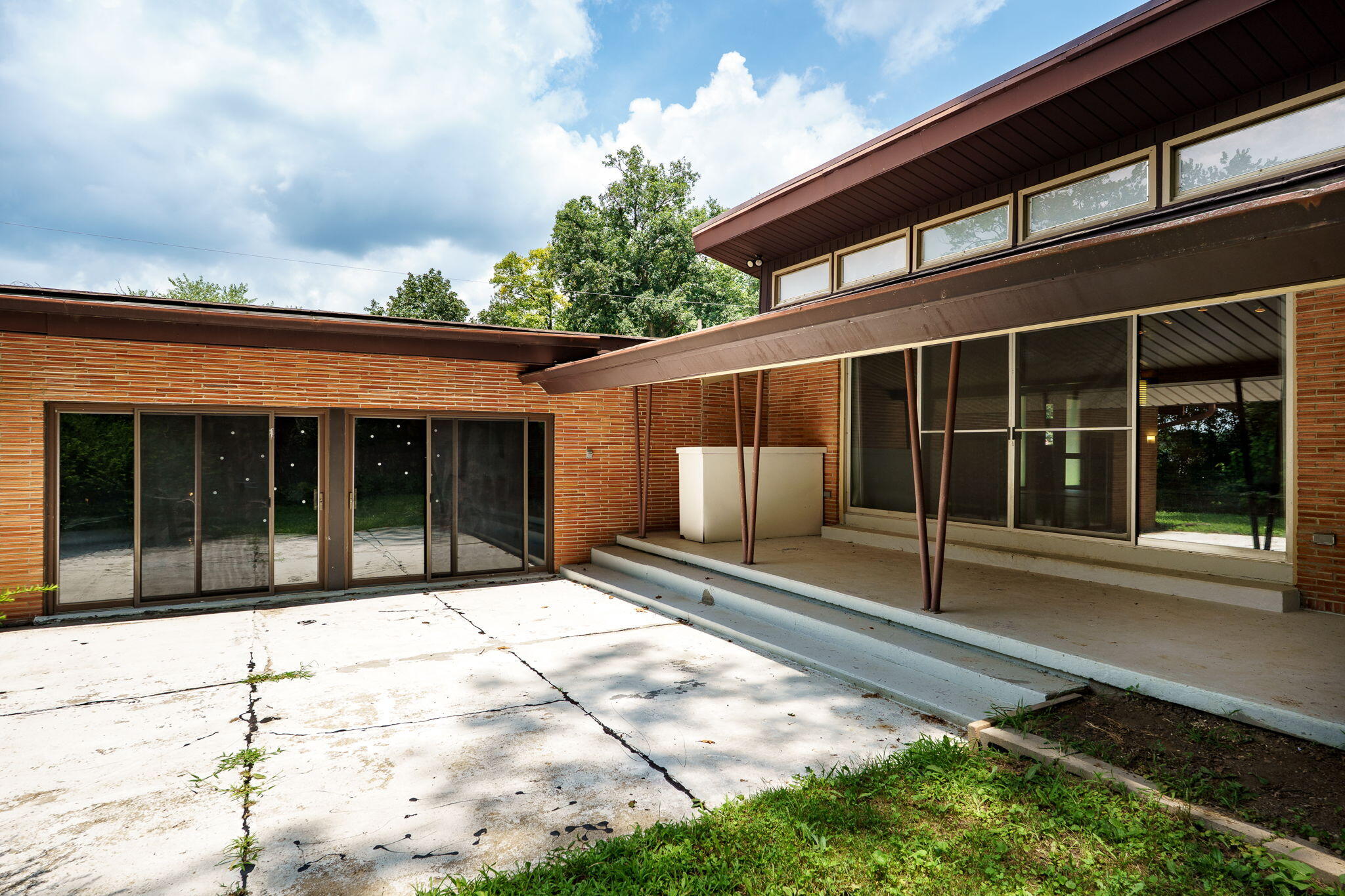 761 Dorchester Drive, Springfield, Ohio 45506