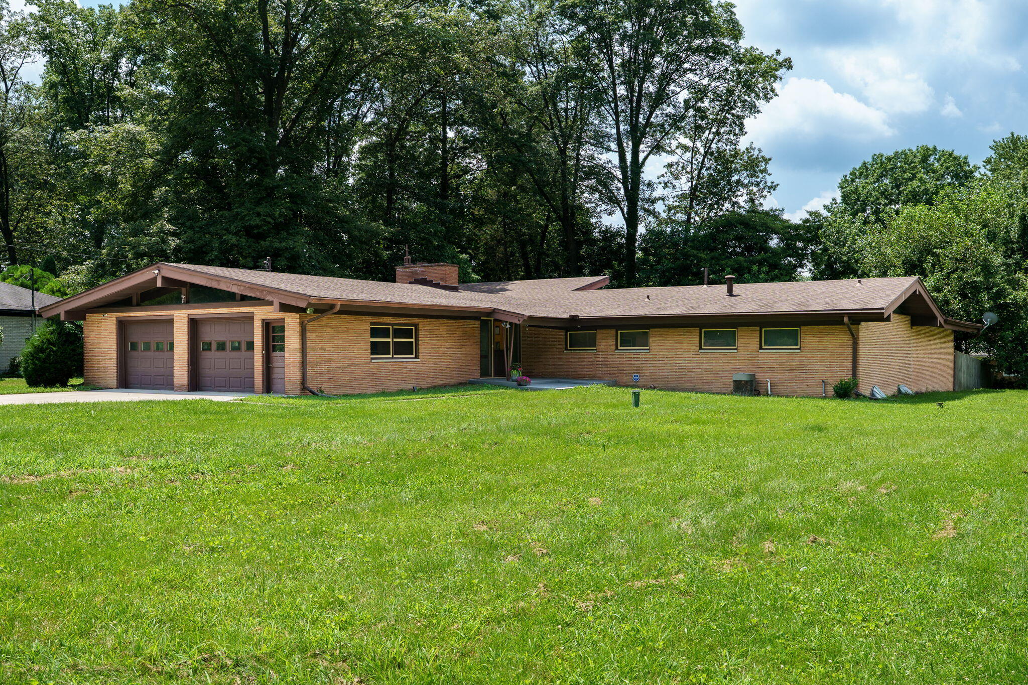 761 Dorchester Drive, Springfield, Ohio 45506