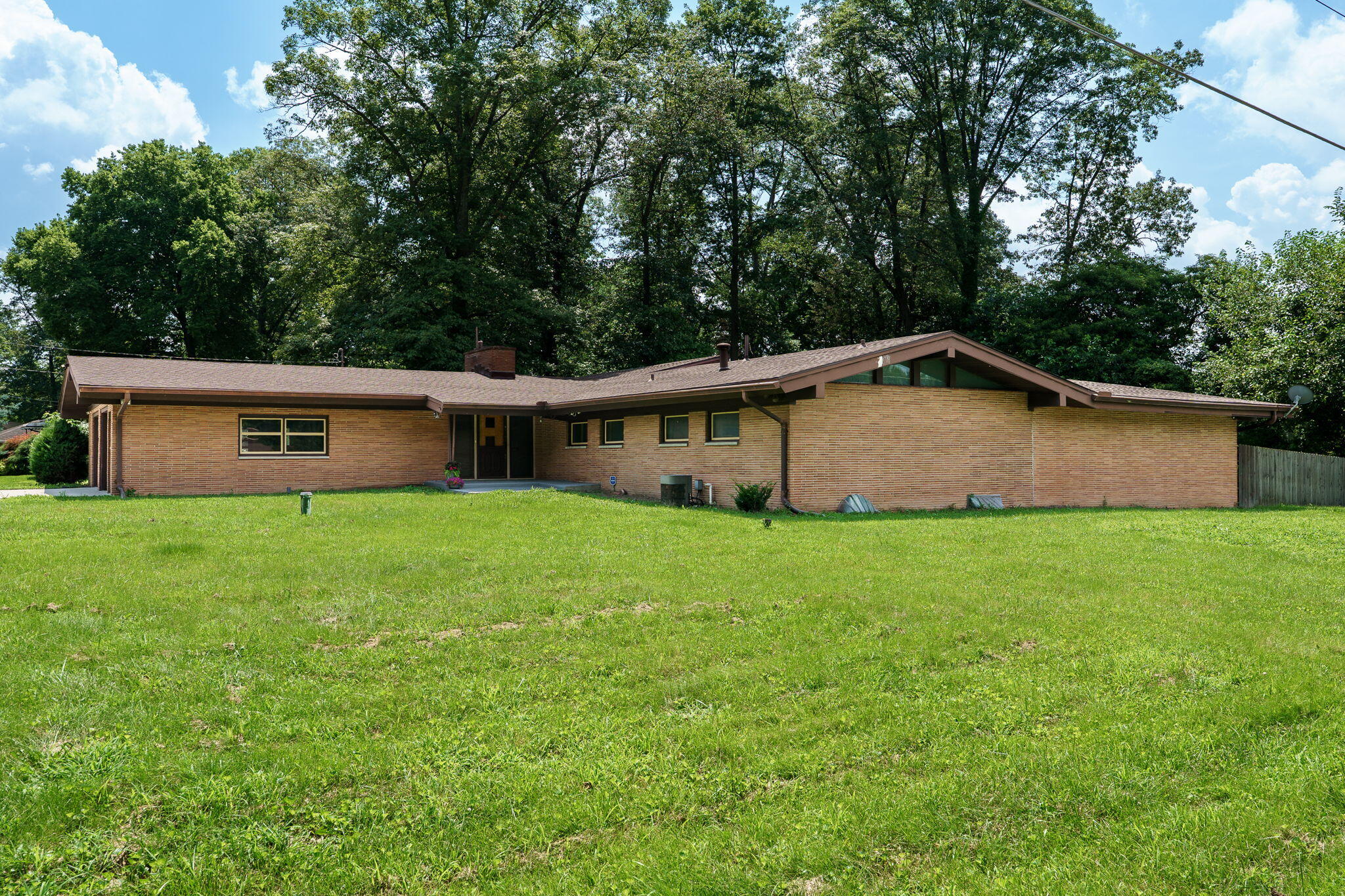 761 Dorchester Drive, Springfield, Ohio 45506