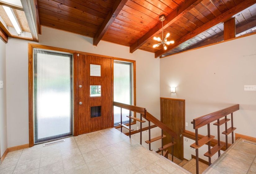 10-web-or-mls-761-dorchester-dr