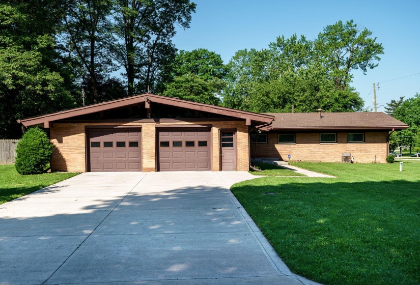 2-web-or-mls-761-dorchester-dr