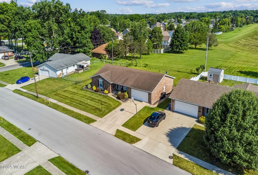 209 Barnsbury Drive, Lima, Ohio, 3 Bedrooms Bedrooms, ,3 BathroomsBathrooms,Residential,For Sale,Barnsbury,307462