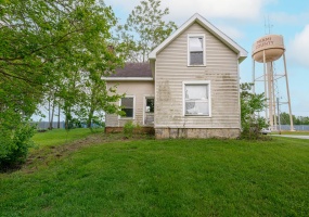 6900 U.S. Hwy 40, Tipp City, Ohio 45371, 3 Bedrooms Bedrooms, ,1 BathroomBathrooms,Residential,For Sale,U.S. Hwy 40,1039580