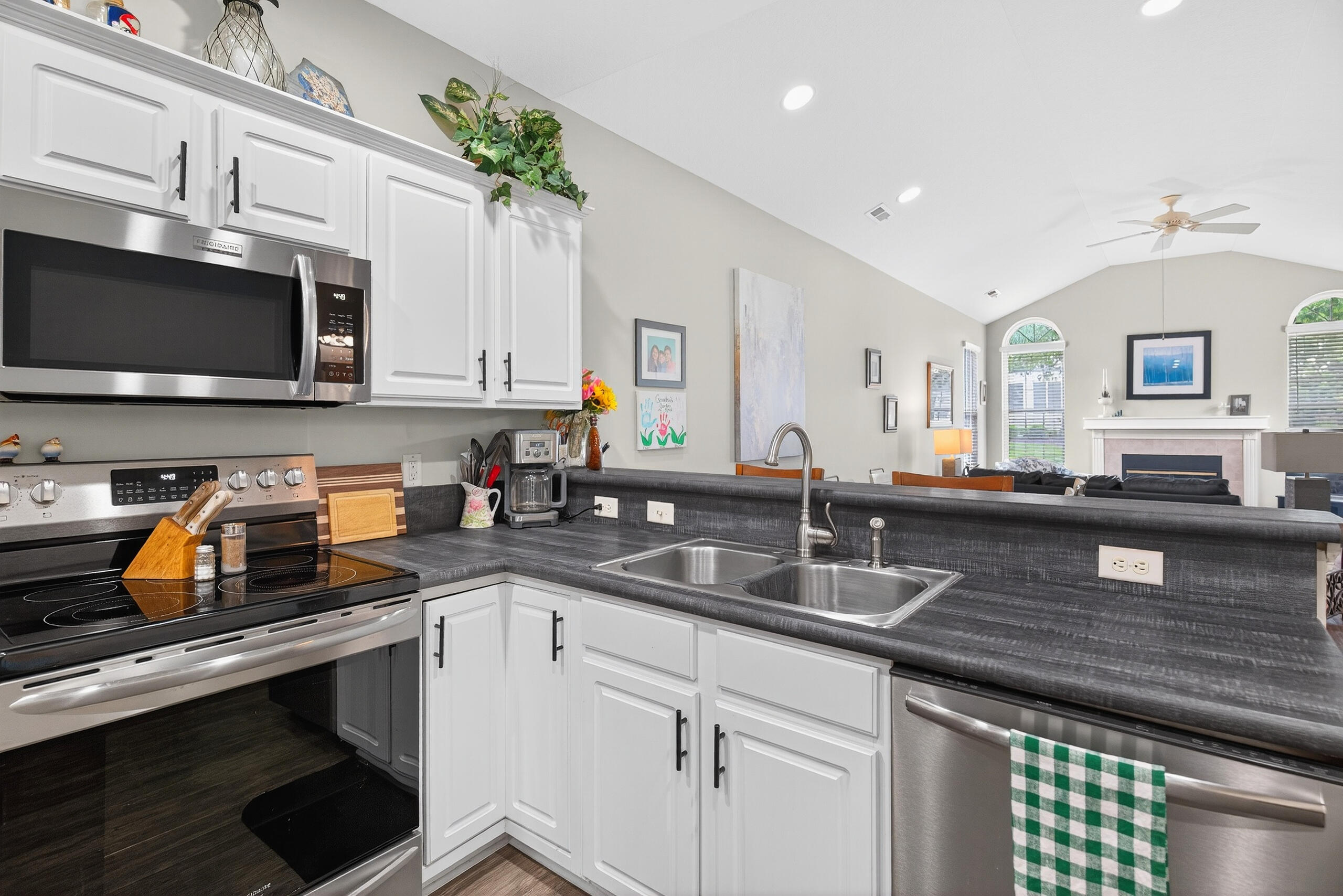 4655 Cobblestone Drive, Tipp City, Ohio 45371