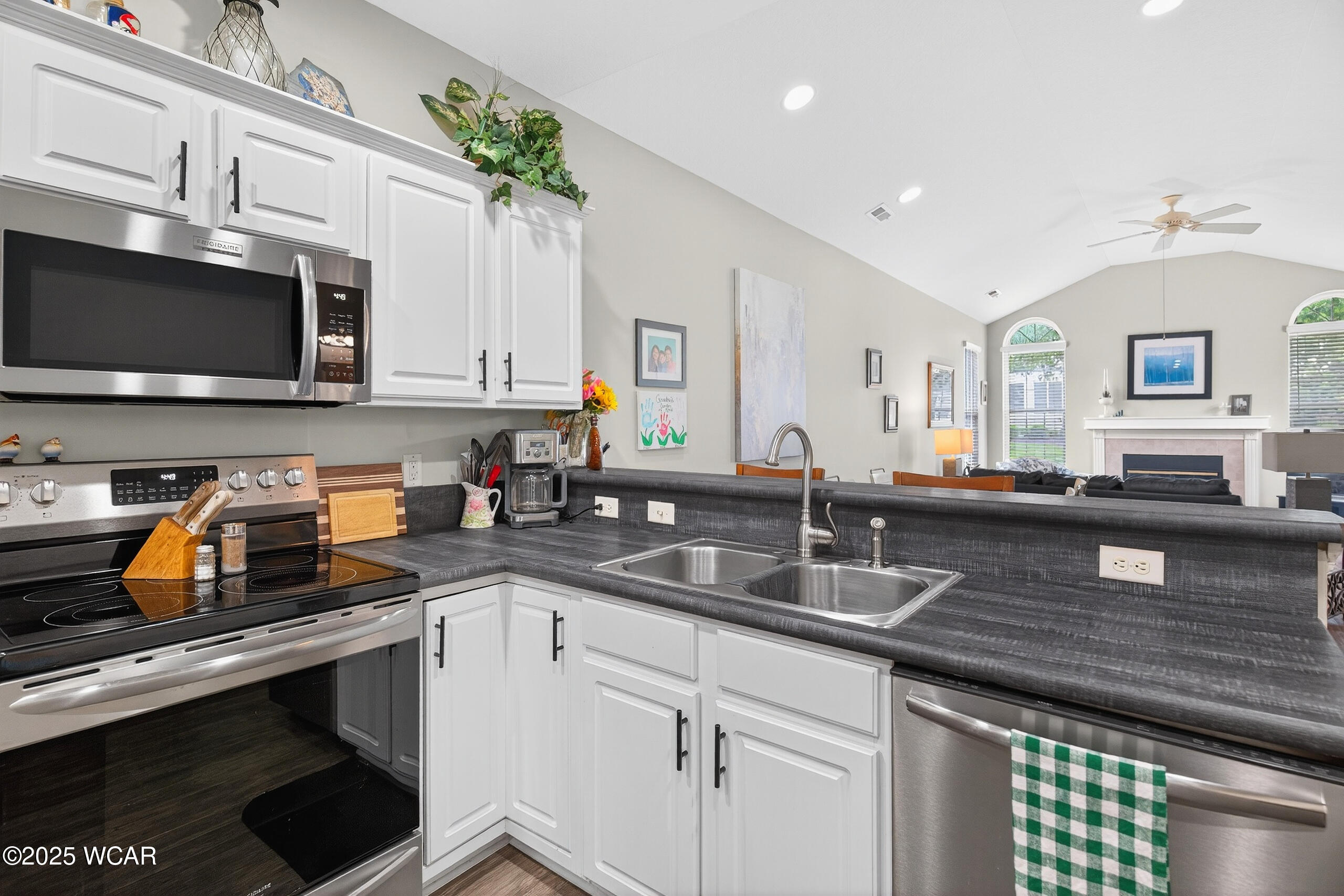 4655 Cobblestone Drive, Tipp City, Ohio