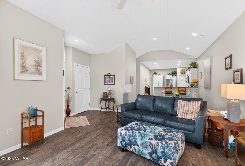 4655 Cobblestone Drive, Tipp City, Ohio, 2 Bedrooms Bedrooms, ,2 BathroomsBathrooms,Residential,For Sale,Cobblestone,307475