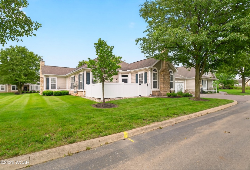 4655 Cobblestone Drive, Tipp City, Ohio, 2 Bedrooms Bedrooms, ,2 BathroomsBathrooms,Residential,For Sale,Cobblestone,307475