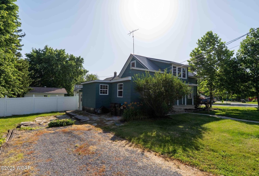 503 Main Street, Bluffton, Ohio, 2 Bedrooms Bedrooms, ,1 BathroomBathrooms,Residential,For Sale,Main,307480