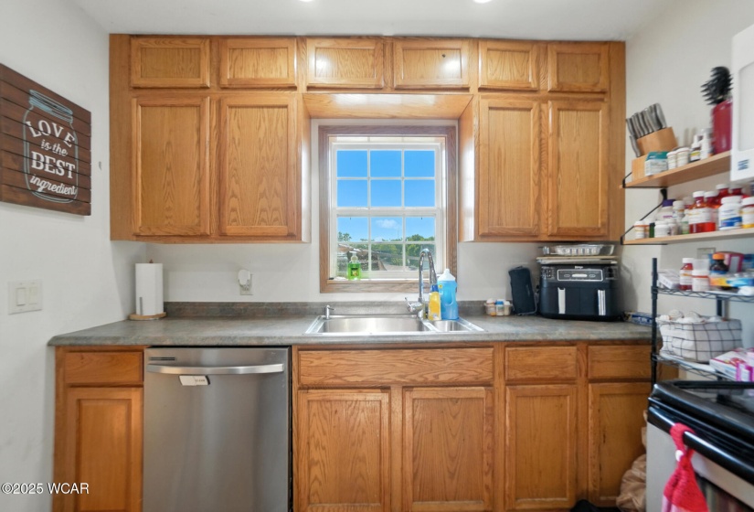 212 Cherry Street, Saint Marys, Ohio, 3 Bedrooms Bedrooms, ,1 BathroomBathrooms,Residential,For Sale,Cherry,307484