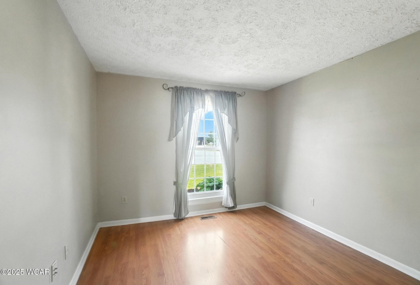 801 Daisy Drive, Wapakoneta, Ohio, 3 Bedrooms Bedrooms, ,2 BathroomsBathrooms,Residential,For Sale,Daisy,307487