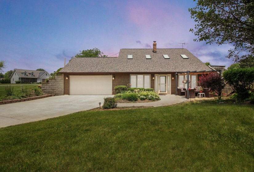 1-web-or-mls-2980-pueblo-dr - Copy (3)