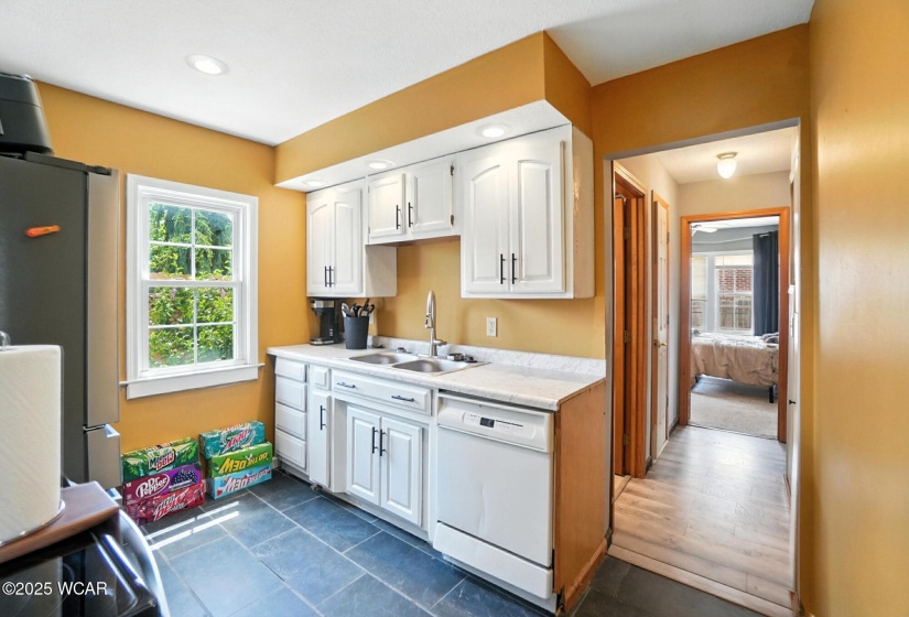 1919 HIllcrest Drive, Lima, Ohio, 2 Bedrooms Bedrooms, ,1 BathroomBathrooms,Residential,For Sale,HIllcrest,307491