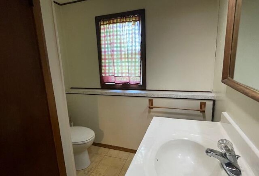 1st floor bath (1)