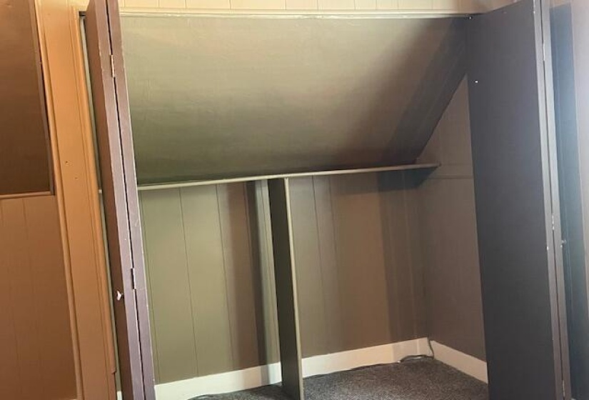 Upstairs Bedrooms (1)